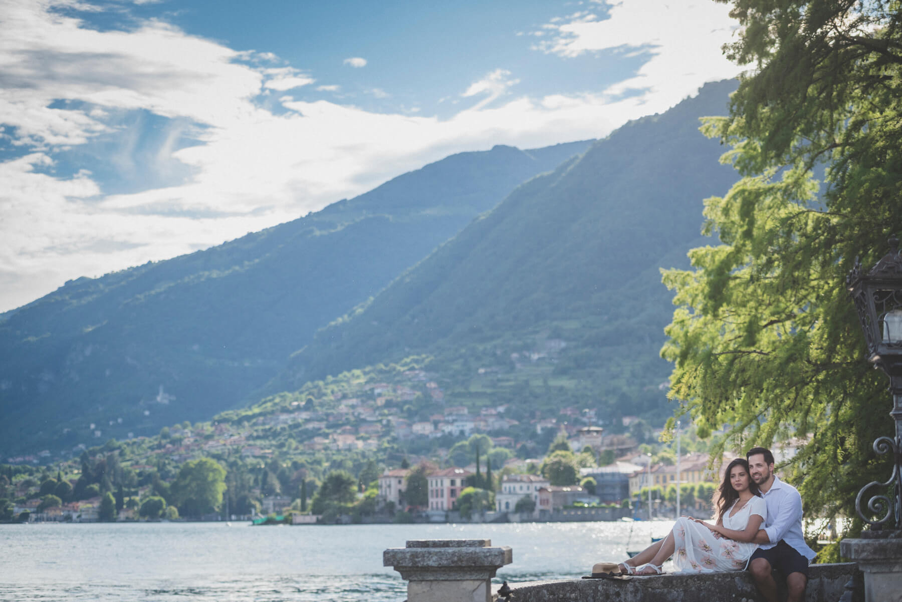 Engagement on Como Lake 09