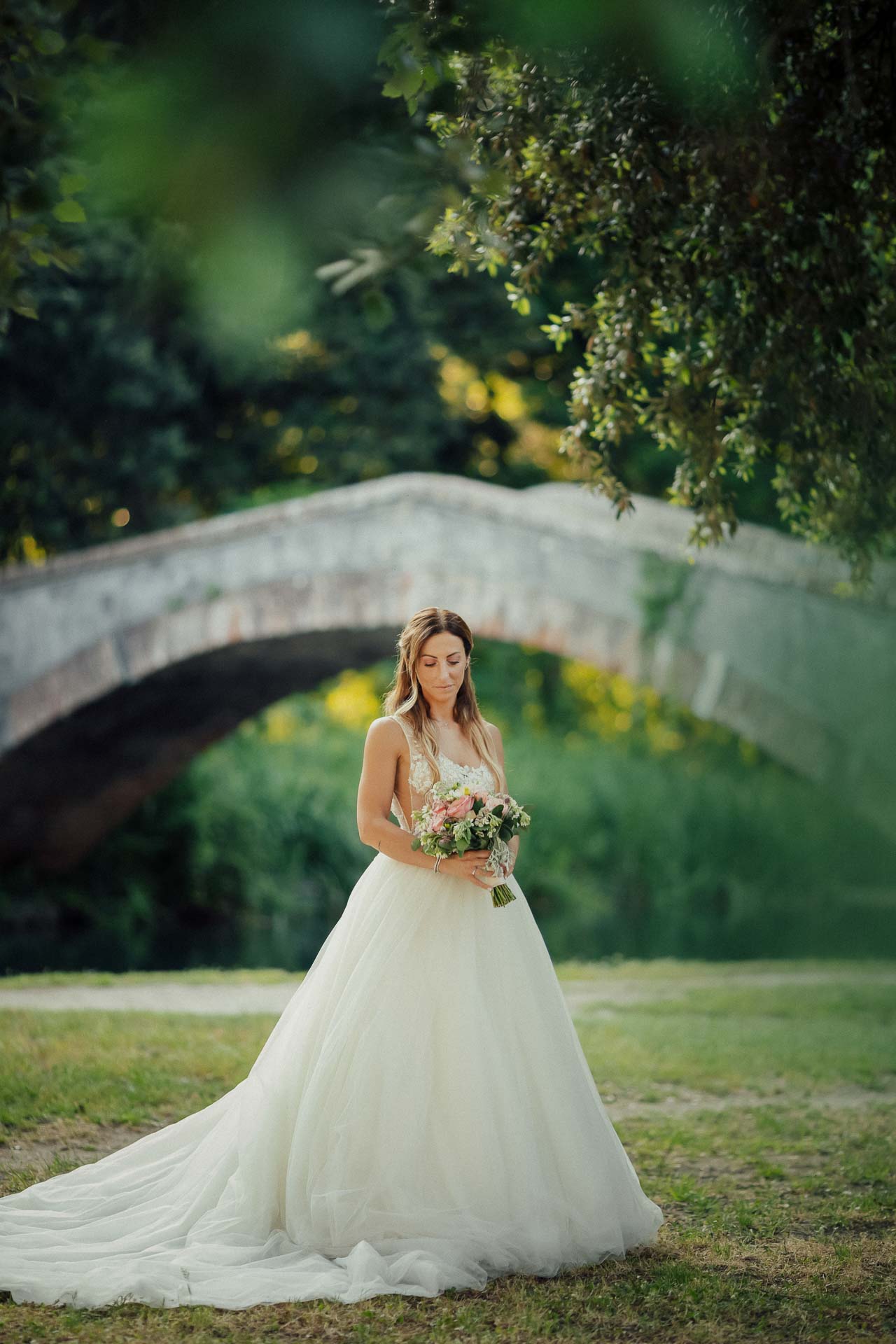 ritratto sposa con bouquet