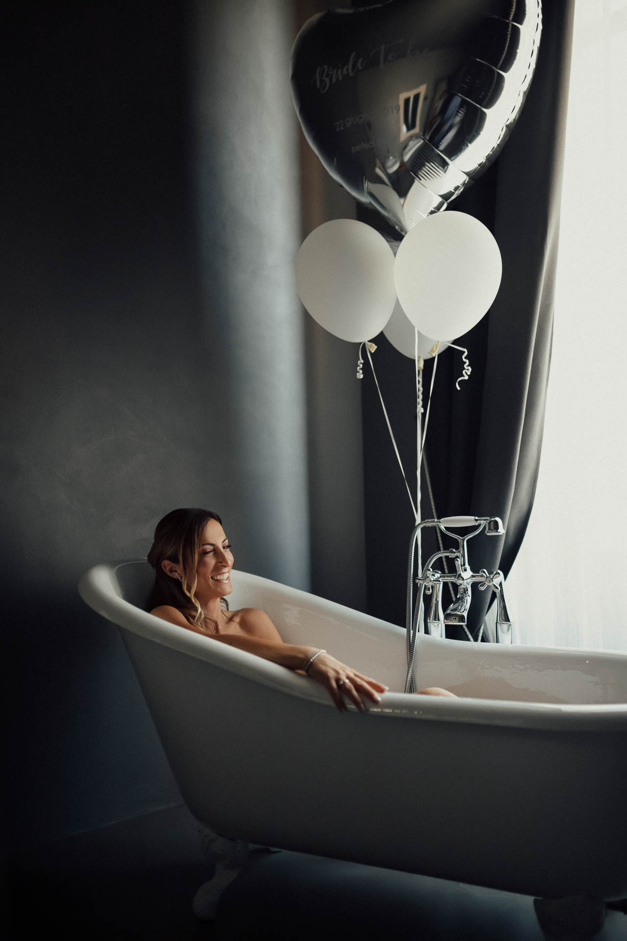 preparazione sposa in bagno
