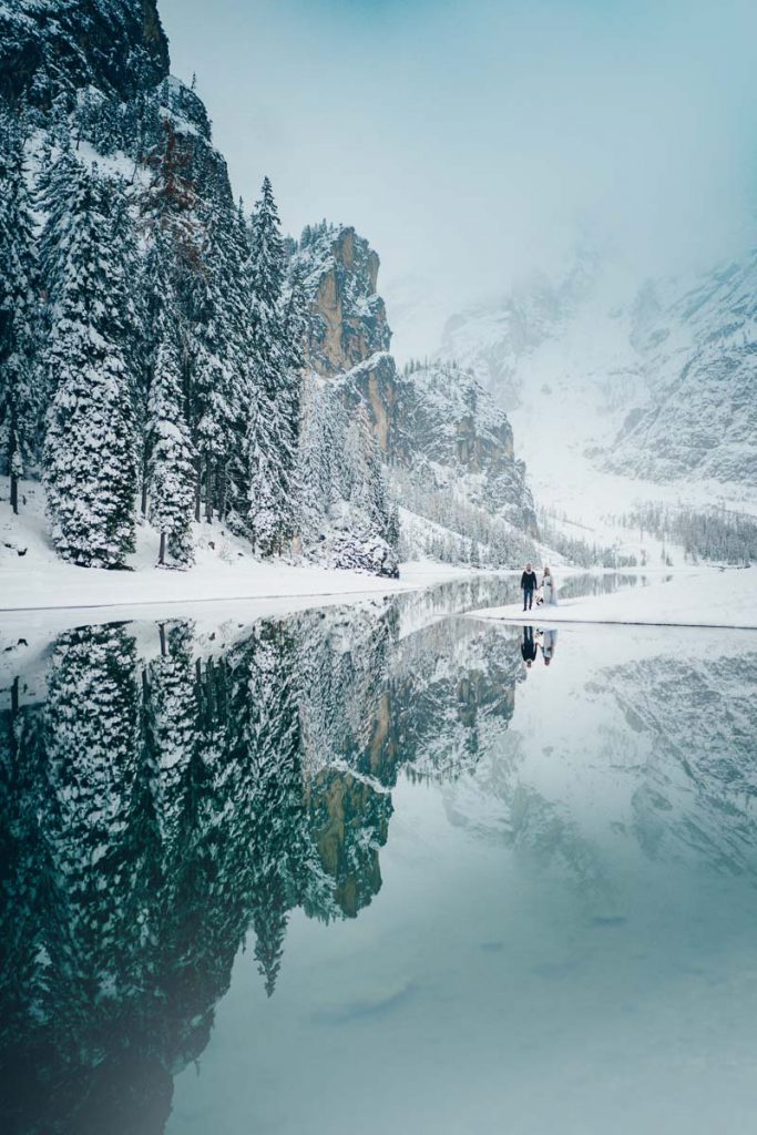 sposi sul lago di braies
