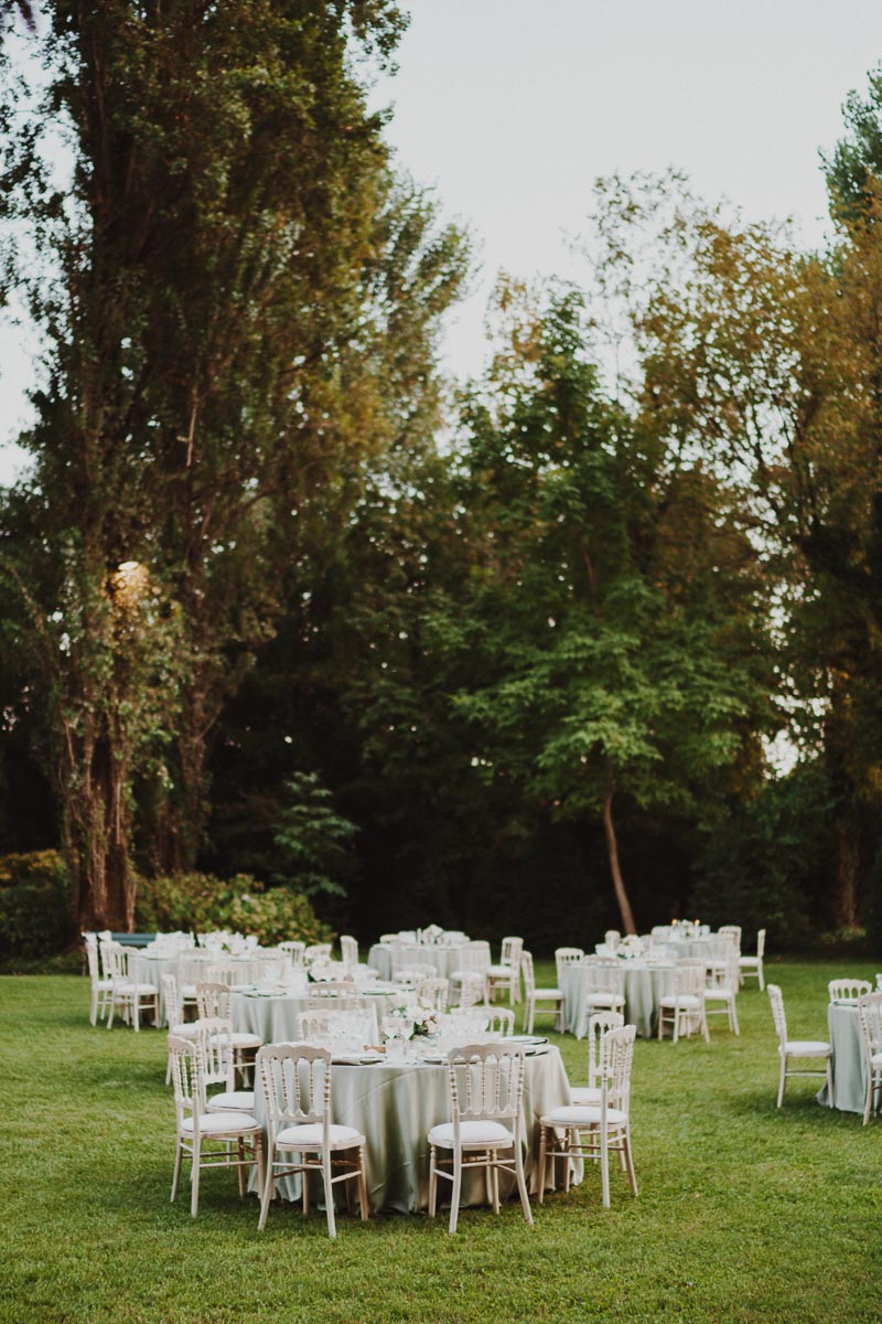 apparecchiatura tavoli villa di bagno