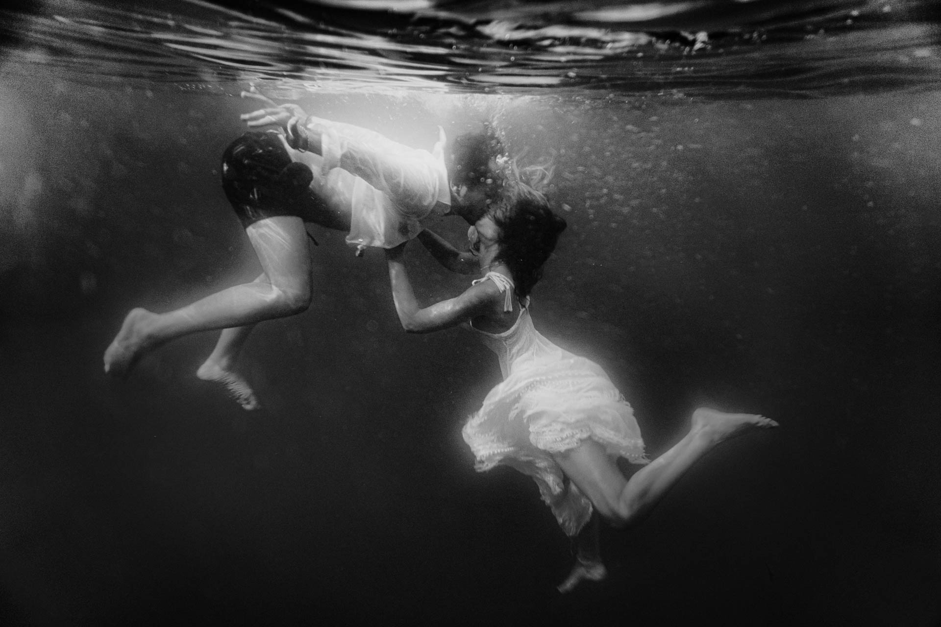 foto sposi nel mare