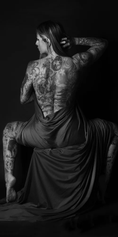 ritratto donna nudo